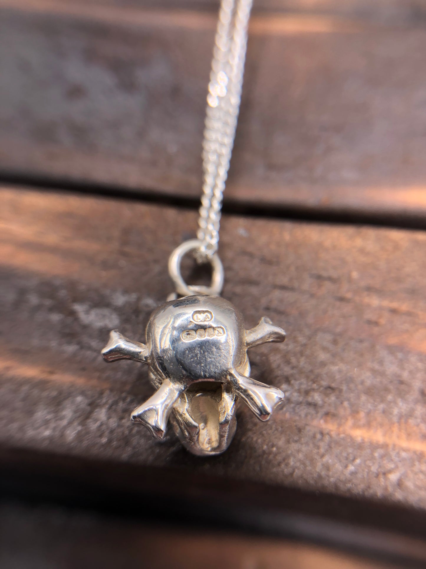 Solid Silver Skull & Cross bones pendant